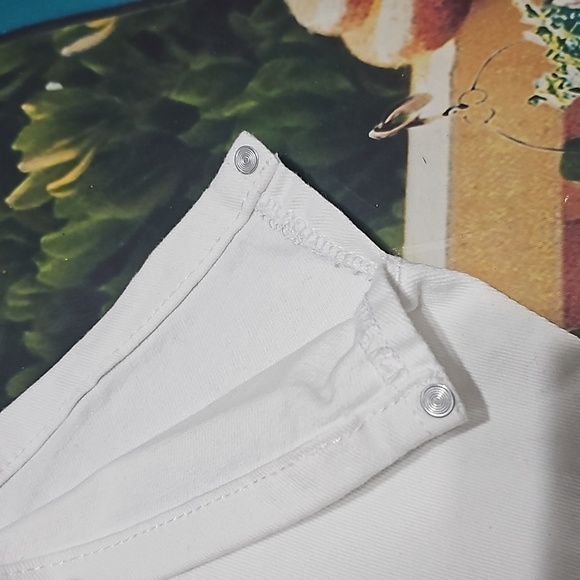 Gloria Vanderbilt White Capri‎ Jeans Size 4 NWT - Picture 8 of 9